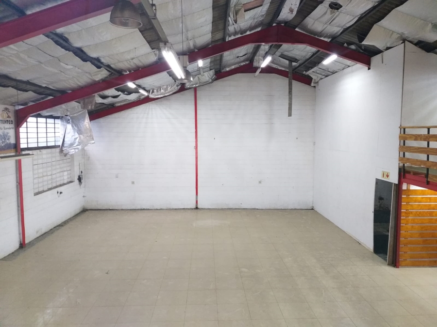 To Let Commercial Property for Rent in Oakdale Western Cape